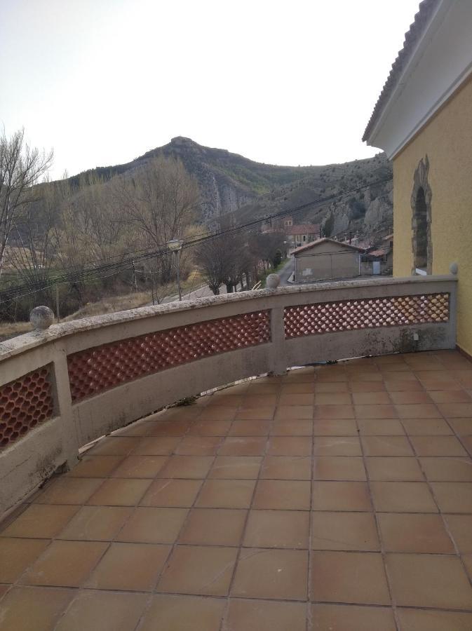 Albergue Santa Barbara Aliaga Exterior photo